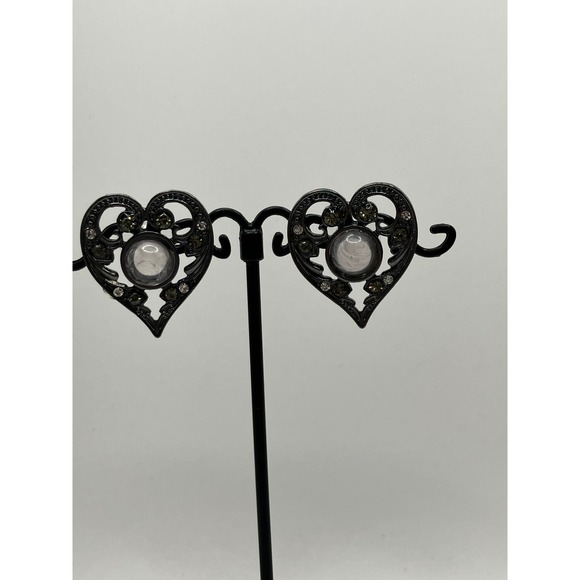 Art Nouveau Lavender Glass Silver-Tone Heart Earrings! - Picture 8 of 8